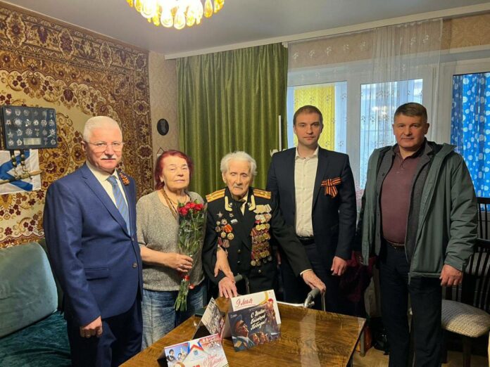 В Подольске ветераны Великой Отечественной войны принимают поздравления В Подольске ветераны Великой Отечественной войны принимают поздравления