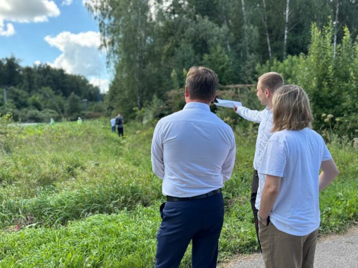 В Подольске от борщевика обработано свыше 50 гектаров земельных участков В Подольске от борщевика обработано свыше 50 гектаров земельных участков