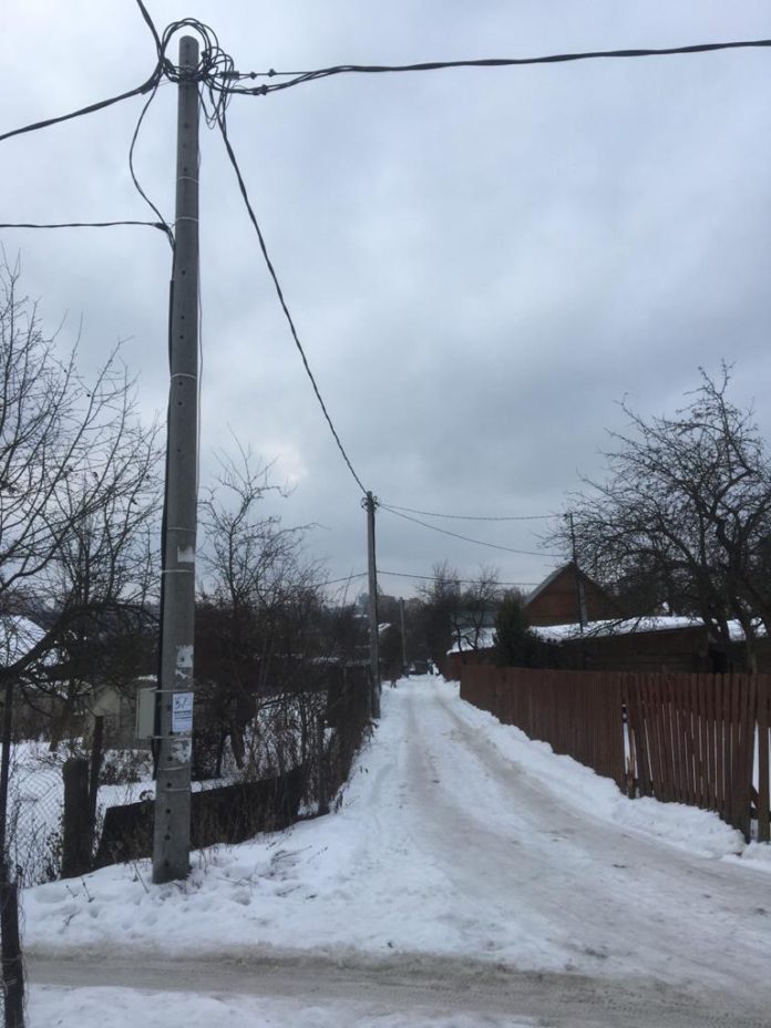 АО «Мособлэнерго» повысило напряжение в сетях СНТ «Красная горка», расположенного в Подольске