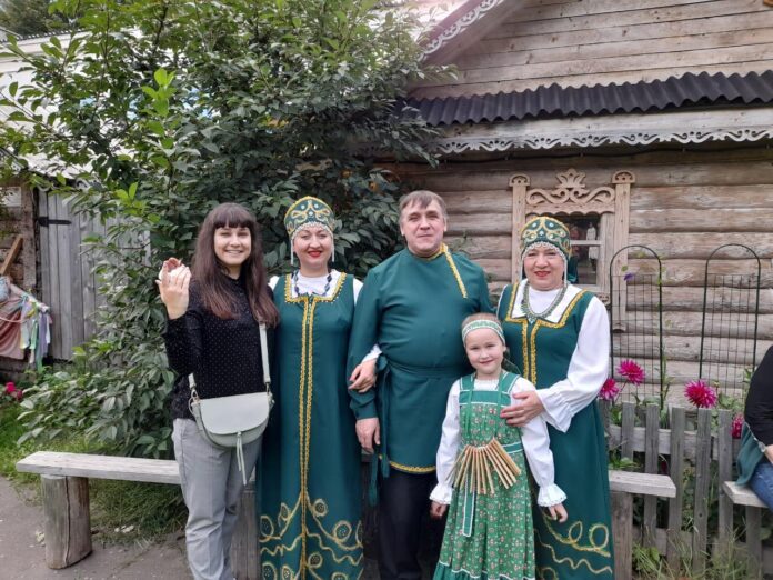 Коллективы Дома культуры «Металлург» приняли участие в обрядовой программе «Медовый Спас»