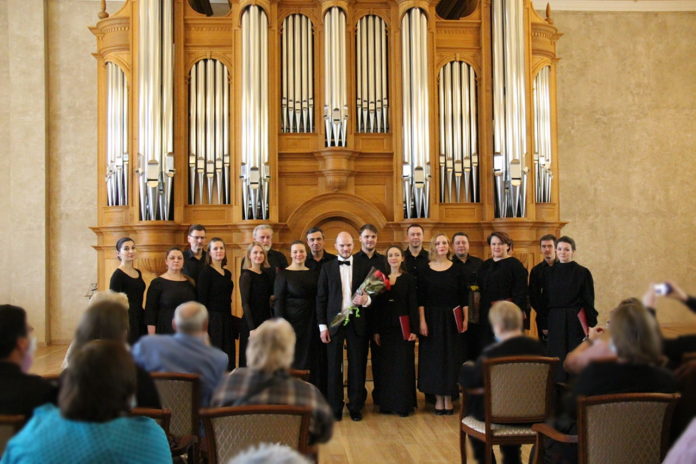 В КПЦ “Дубровицы” прошел концерт камерного хора Подольской филармонии В КПЦ “Дубровицы” прошел концерт камерного хора Подольской филармонии