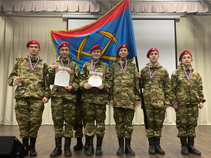 Юнармейцы из Подольска завоевали первое место в финале соревнований по стрельбе