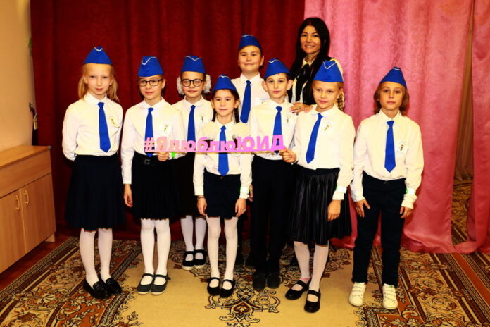 В Подольске полицейские провели акцию «Главная дорога» в детском саду для дошкольников В Подольске полицейские провели акцию «Главная дорога» в детском саду для дошкольников