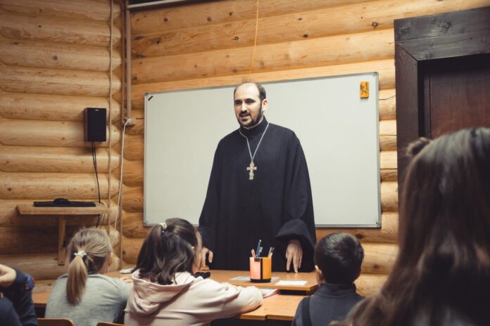 Мастер-класс «Подарок для мамы» провела православная организация «Логос»  в Подольске