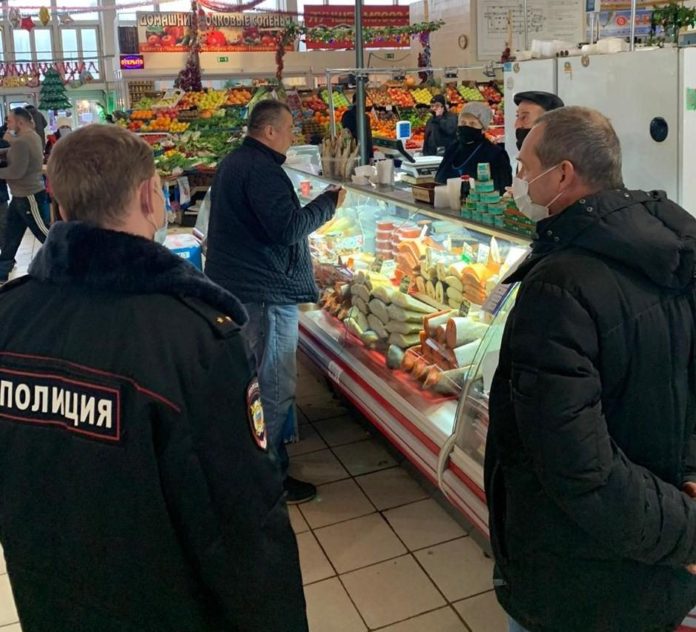 17 декабря прошел очередной рейд по соблюдению эпидемиологических норм на объектах потребительского рынка 17 декабря прошел очередной рейд по соблюдению эпидемиологических норм на объектах потребительского рынка