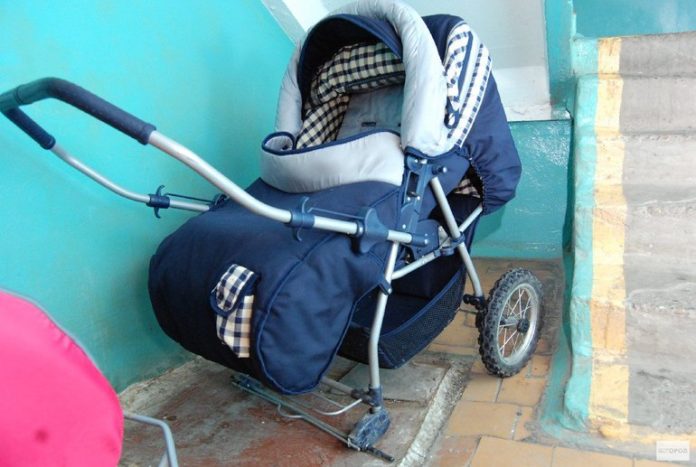 Задержали подозреваемого в краже детской коляски в Подольске