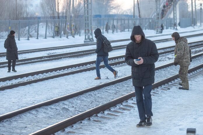 Правила безопасности при переходе железнодорожных путей