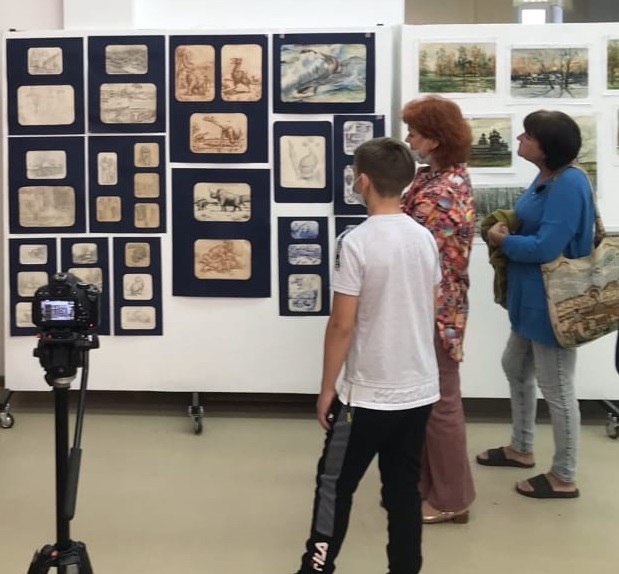 В поселке Львовский представили выставку работ подольского художника Владислава Звягинцева В поселке Львовский представили выставку работ подольского художника Владислава Звягинцева