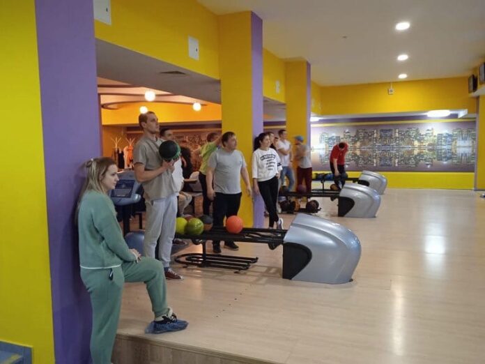 Соревнования по боулингу прошли в КПЦ “Дубровицы” Соревнования по боулингу прошли в КПЦ “Дубровицы”