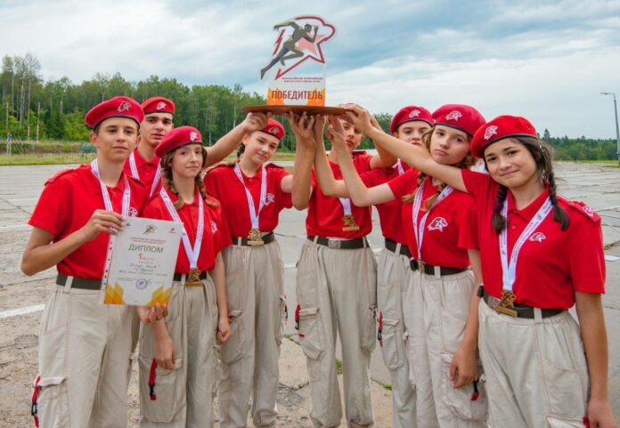 Команда «Витязь-Быково» из Подольска победила во Всероссийских юнармейских военно-спортивных играх «Юный спасатель» Команда «Витязь-Быково» из Подольска победила во Всероссийских юнармейских военно-спортивных играх «Юный спасатель»
