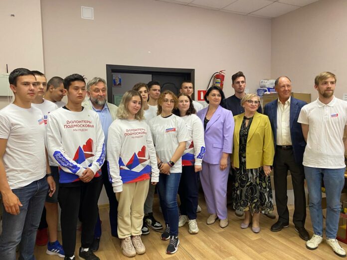 Депутаты Мособлдумы Виктор Абрамов и Олег Жолобов посетили Большой Подольск Депутаты Мособлдумы Виктор Абрамов и Олег Жолобов посетили Большой Подольск