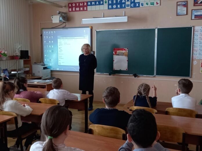 Подольские школьники приняли участие в мероприятии, посвященное Дню снятия блокады Ленинграда Подольские школьники приняли участие в мероприятии, посвященное Дню снятия блокады Ленинграда