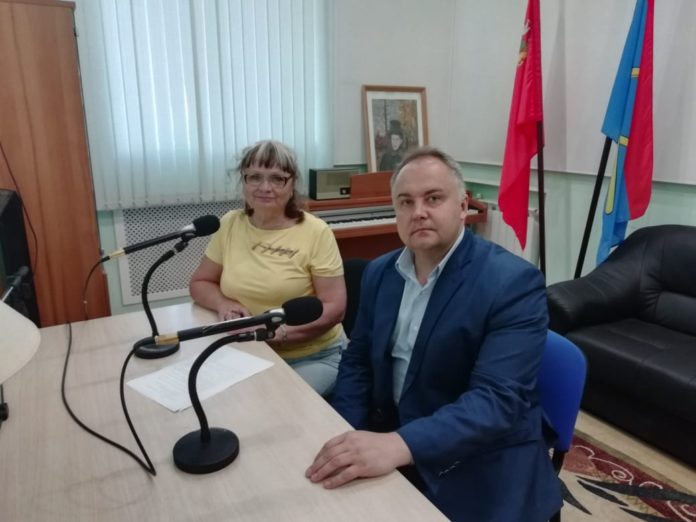 Заместитель главы Г.о. Подольск Анатолий Гребенюк ответил на вопросы подольчан в эфире Радио Подольска