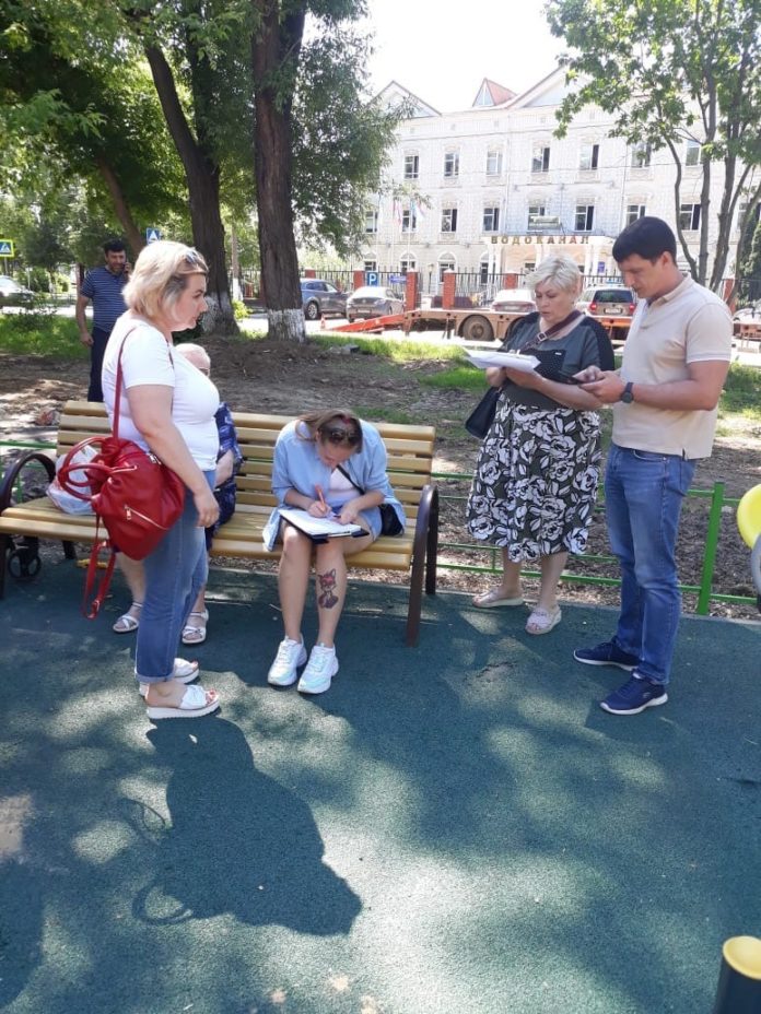 Состоялась проверка работ по благоустройству дворовых территорий в Подольске