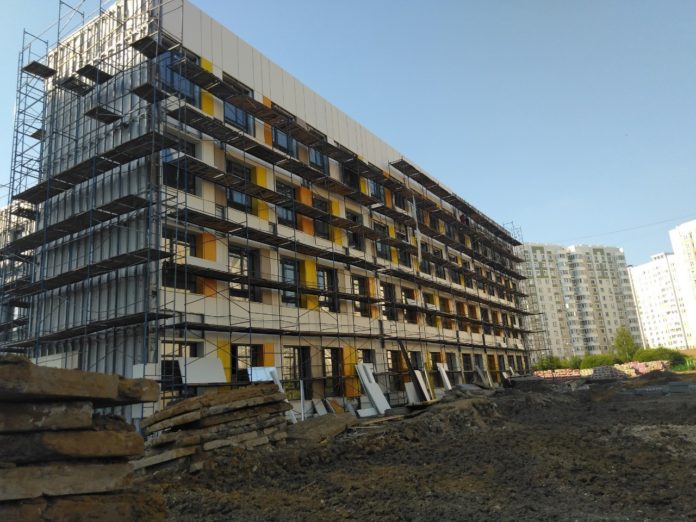 Ход строительства школы в Подольске проверяет Главгосстройнадзор Ход строительства школы в Подольске проверяет Главгосстройнадзор