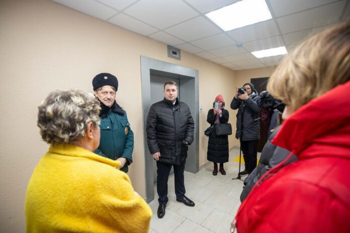 Глава Подольска Дмитрий Жариков проверил готовность домов 1 и 3 по улице Спортивной Глава Подольска Дмитрий Жариков проверил готовность домов 1 и 3 по улице Спортивной