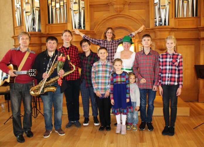 В КПЦ “Дубровицы” состоялся детский концерт “Бременские музыканты” В КПЦ “Дубровицы” состоялся детский концерт “Бременские музыканты”