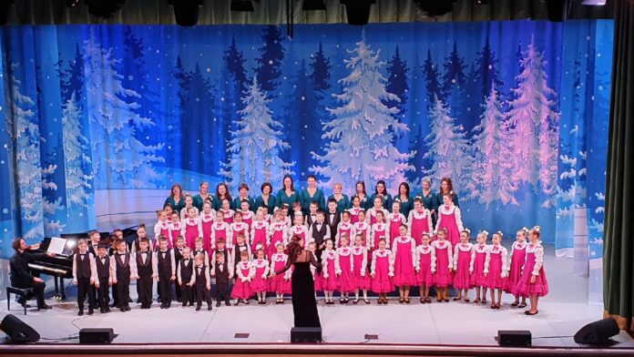 В КПЦ “Дубровицы” прошел новогодний концерт “Добрые сказки”