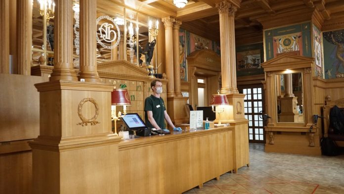 Банно-оздоровительный комплекс «Бани Алексеева» в микрорайоне Кузнечики возобновит работу 6 июня Банно-оздоровительный комплекс «Бани Алексеева» в микрорайоне Кузнечики возобновит работу 6 июня