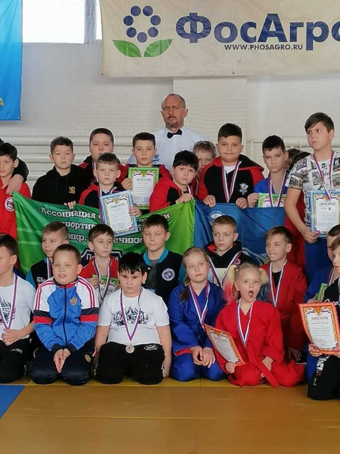 Семь медалей первенства России по универсальному бою завоевали юные спортсмены СК “Скорпион” в составе...