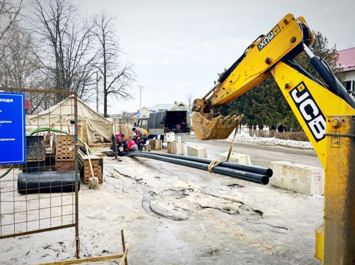 В Подольск ведется строительство водопровода от пос. Быково в д. Быковку В Подольск ведется строительство водопровода от пос. Быково в д. Быковку