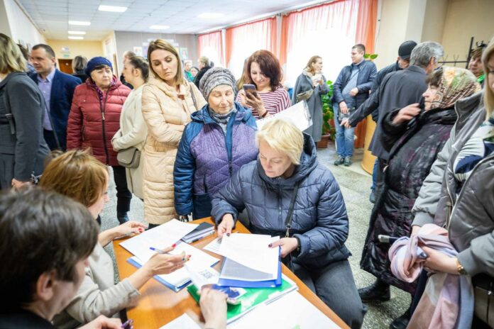 Отчетное собрание в поселке МИС провел глава Большого Подольска Отчетное собрание в поселке МИС провел глава Большого Подольска