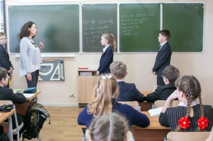 29 школ Подольска завершили учебный 2018-2019 год со стопроцентной успеваемостью 29 школ Подольска завершили учебный 2018-2019 год со стопроцентной успеваемостью