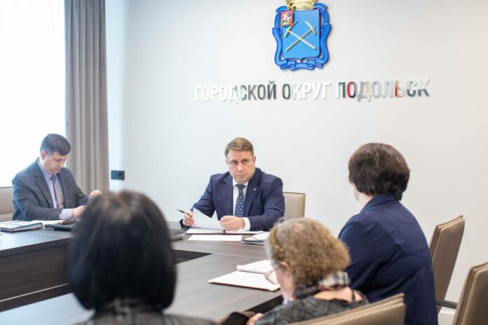 Глава округа Дмитрий Жариков провел личный приём граждан Глава округа Дмитрий Жариков провел личный приём граждан