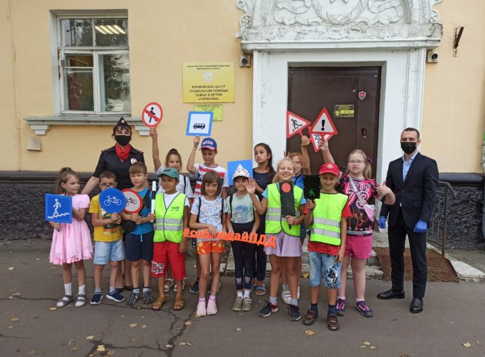 Подольские автоинспекторы провели занятие «Безопасное детство» Подольские автоинспекторы провели занятие «Безопасное детство»