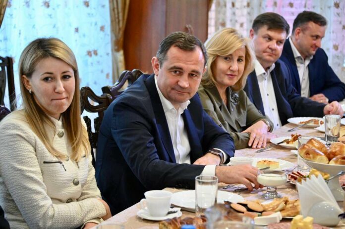 Председатель МособлДумы: «Наша задача — организовать полноценное проживание жителей ДНР и ЛНР на территории...