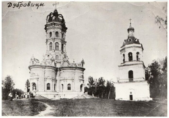 Обсудили детали и сроки возведения колокольни в Дубровицах Обсудили детали и сроки возведения колокольни в Дубровицах