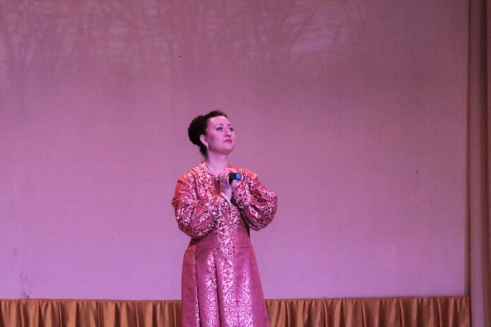 В ДК «Металлург» прошел сольный концерт Марии Жарковой «Я лечу над Россией» В ДК «Металлург» прошел сольный концерт Марии Жарковой «Я лечу над Россией»