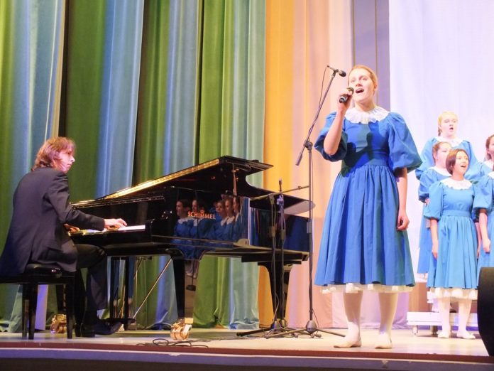 Региональный этап Всероссийского хорового фестиваля проходит в Дубровицах