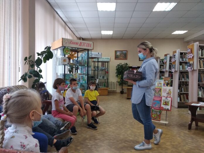 В детской библиотеке № 27 микрорайона Климовск прошло тематическое мероприятие «Сказочная загадайка» В детской библиотеке № 27 микрорайона Климовск прошло тематическое мероприятие «Сказочная загадайка»