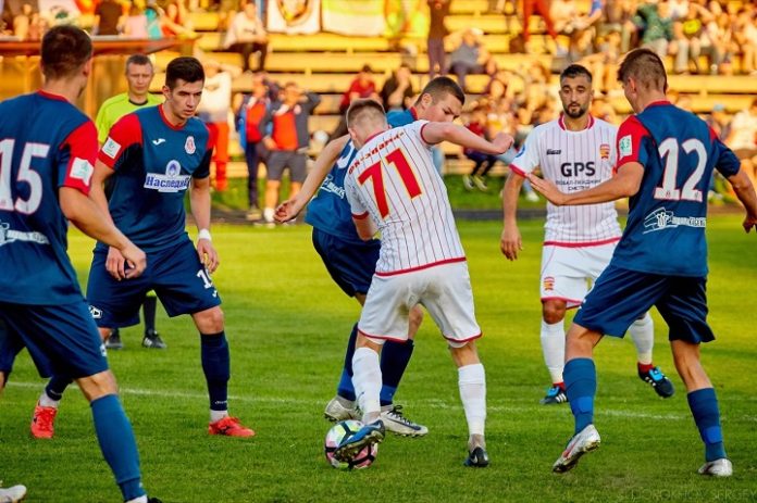 На выезде проиграли, а дома взяли реванш На выезде проиграли, а дома взяли реванш