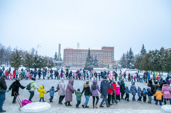 В ДК «Октябрь» пройдет праздничное гуляние «Фестиваль новогодних персонажей»