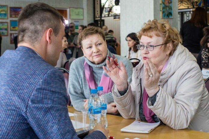 В рамках работы «выездной администрации» обсудили актуальные вопросы развития микрорайона Львовский В рамках работы «выездной администрации» обсудили актуальные вопросы развития микрорайона Львовский