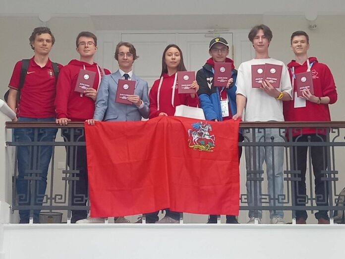 Подольские ученики получили двенадцать дипломов Всероссийской олимпиады школьников  Подольские ученики получили двенадцать дипломов Всероссийской олимпиады школьников