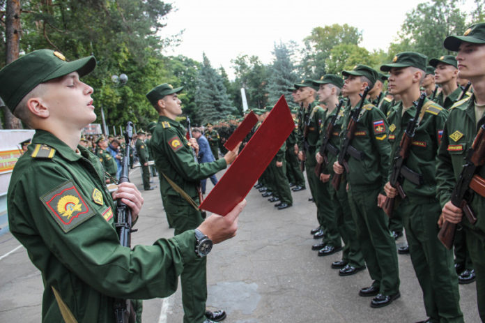 300 юношей из Подольска призовут в армию осенью 2019