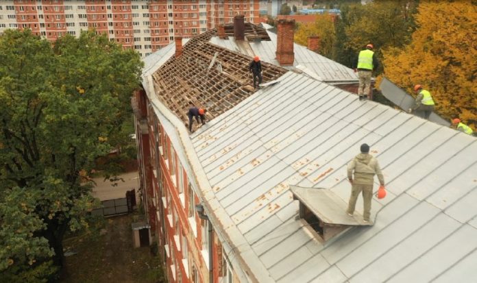 В округе начался демонтаж закрытой туберкулёзной больницы В округе начался демонтаж закрытой туберкулёзной больницы