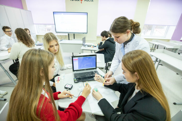 Образовательные центры «Точка роста» появятся во всех подольских сельских школах (сюжет телеканала «360»)