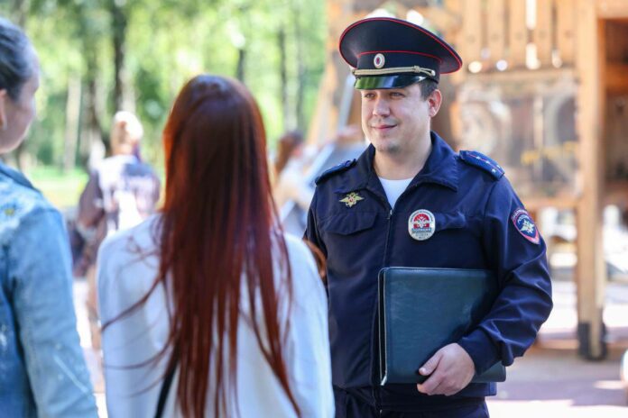 Подольчане могут поддержать Дмитрия Кувайцева на региональном этапе конкурса «Народный участковый — 2025»