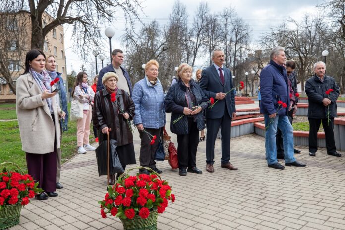 В Подольске почтили память погибших в радиационных авариях и катастрофах В Подольске почтили память погибших в радиационных авариях и катастрофах