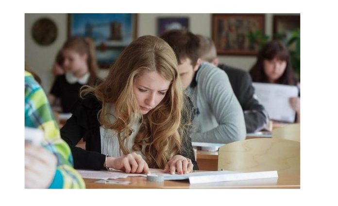 Выпускники 11-х классов пишут итоговое сочинение в Городском округе Подольск 4 декабря