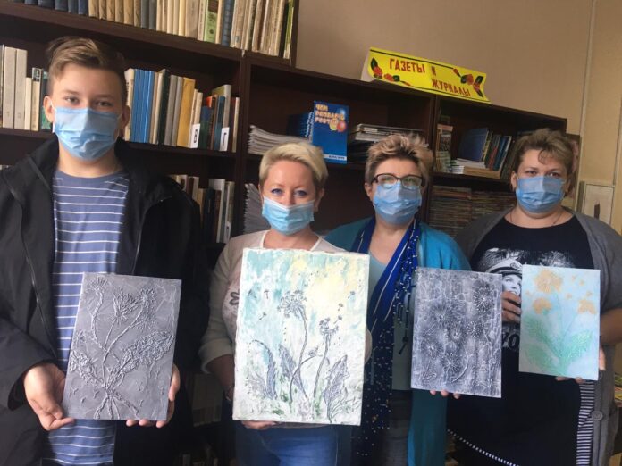 Открытый мастер-класс кружка изобразительного и декоративно-прикладного искусства состоялся в СДК “Романцево” Открытый мастер-класс кружка изобразительного и декоративно-прикладного искусства состоялся в СДК “Романцево”