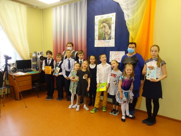 В библиотеке № 4 состоялось литературное путешествие “Поэзия доброты Агнии Львовны Барто” В библиотеке № 4 состоялось литературное путешествие “Поэзия доброты Агнии Львовны Барто”