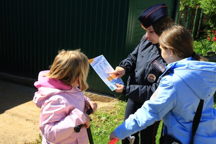 В период праздничных дней сотрудники Госавтоинспекции посетили дачные посёлки и садовые товарищества на территории... В период праздничных дней сотрудники Госавтоинспекции посетили дачные посёлки и садовые товарищества на территории...