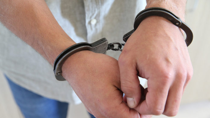 Подозреваемого в содержании наркопритона задержали полицейские Подольска Подозреваемого в содержании наркопритона задержали полицейские Подольска