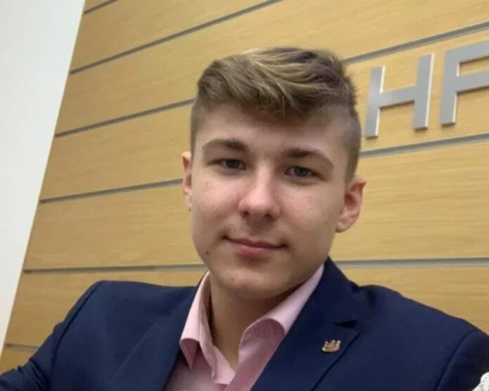 Учащийся колледжа «Московия» Дмитрий Кузин стал победителем регионального этапа Российской национальной премии «Студент года-2020» Учащийся колледжа «Московия» Дмитрий Кузин стал победителем регионального этапа Российской национальной премии «Студент года-2020»