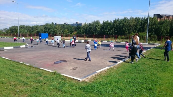 Спасатели №247 пожарной части принимали гостей из детского сада № 32